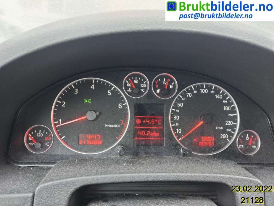 Audi A6 2001-2004 (Type II, Fase 2) (C5) (C5), Motorkode: AWT, Girkassekode: