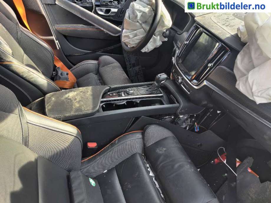 Volvo V90 / V90 CC / S90 2016-->> , Motorkode: D4204T14, Girkassekode: 8-AUT 4WD / TG-81SC