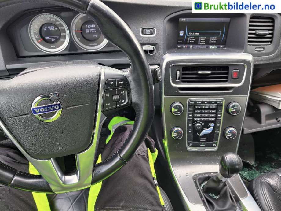 Volvo V60 2010-2013 (Type I, Fase 1) , Motorkode: D4162T, Girkassekode: 