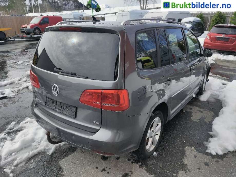 VW Touran 2010-2015 (Type I, Fase 3) , Motorkode: CAYC, Girkassekode: MLE