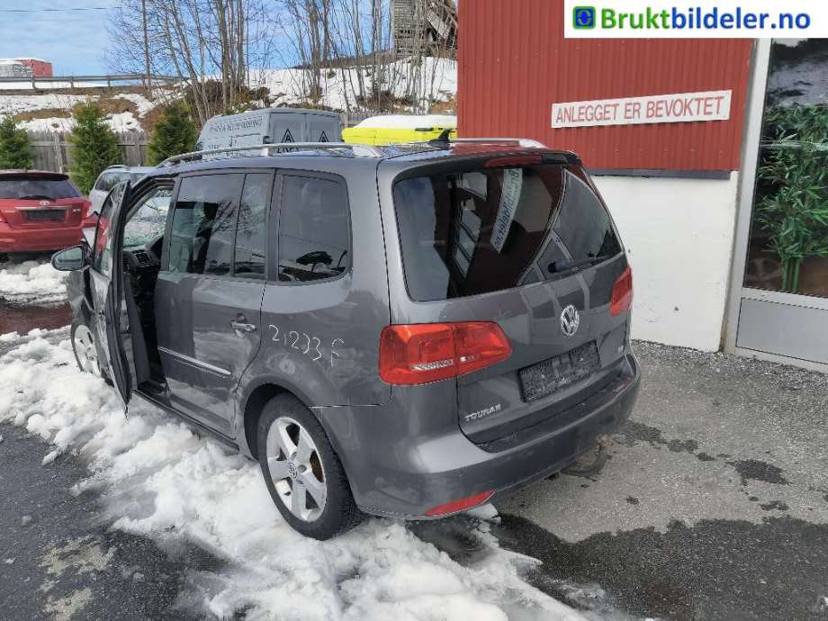 VW Touran 2010-2015 (Type I, Fase 3) , Motorkode: CAYC, Girkassekode: MLE