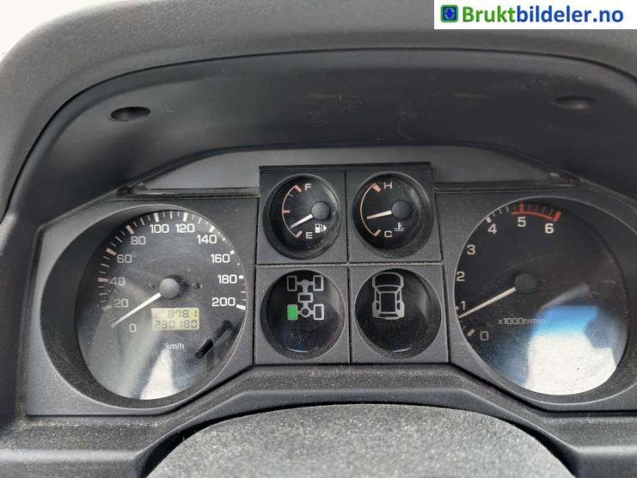 Mitsubishi Pajero 2000-2006 (Type III) , Motorkode: 4D56, Girkassekode: 