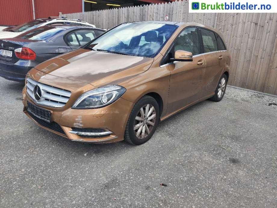 Mercedes B-Klasse 2011-2018 (W246) (W246), Motorkode: M270.910, Girkassekode: 72400200050152