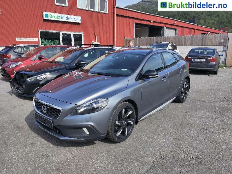 Volvo V40 2012-2019 , Motorkode: D4162T, Girkassekode: 6-MAN 2WD / B6