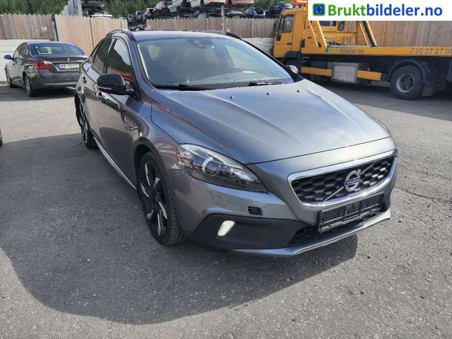 Volvo V40 2012-2019 , Motorkode: D4162T, Girkassekode: 6-MAN 2WD / B6