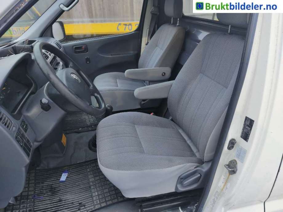 Toyota Hiace 2007-2012 (Fase 3) , Motorkode: 2KD-FTV, Girkassekode: