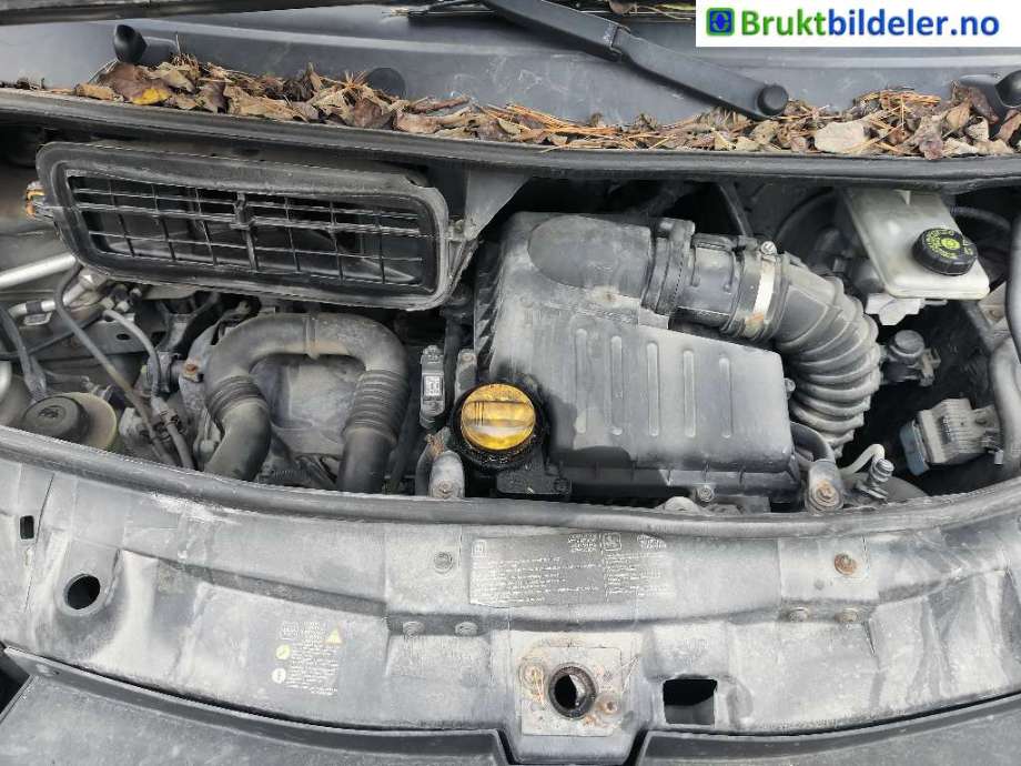 Nissan Primastar 2006-2014 , Motorkode: M9R, Girkassekode: 6MT