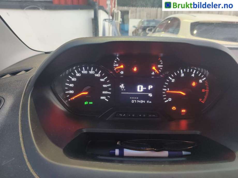 Peugeot Partner 2019-->> (Type III) , Motorkode: YHZ, Girkassekode: 8-TRINNS AUTOMATISK