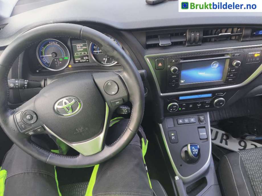 Toyota Auris 2015-2019 (Type II, Fase 2) , Motorkode: 2ZR-FXE, Girkassekode: 