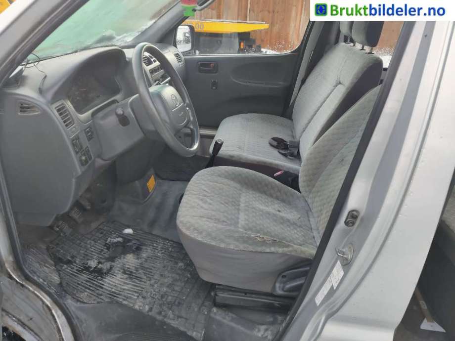 Toyota Hiace 2001-2006 (Fase 2) , Motorkode: 2KD-FTV, Girkassekode: