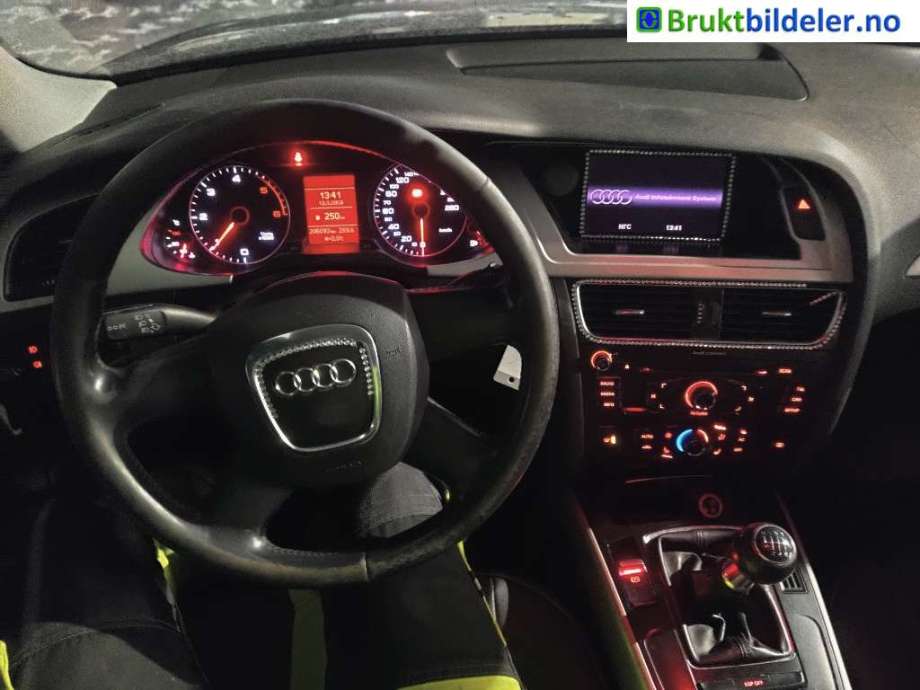 Audi A4 2007-2014 (Type IV) (B8) (B8), Motorkode: CAGC, Girkassekode: LLW