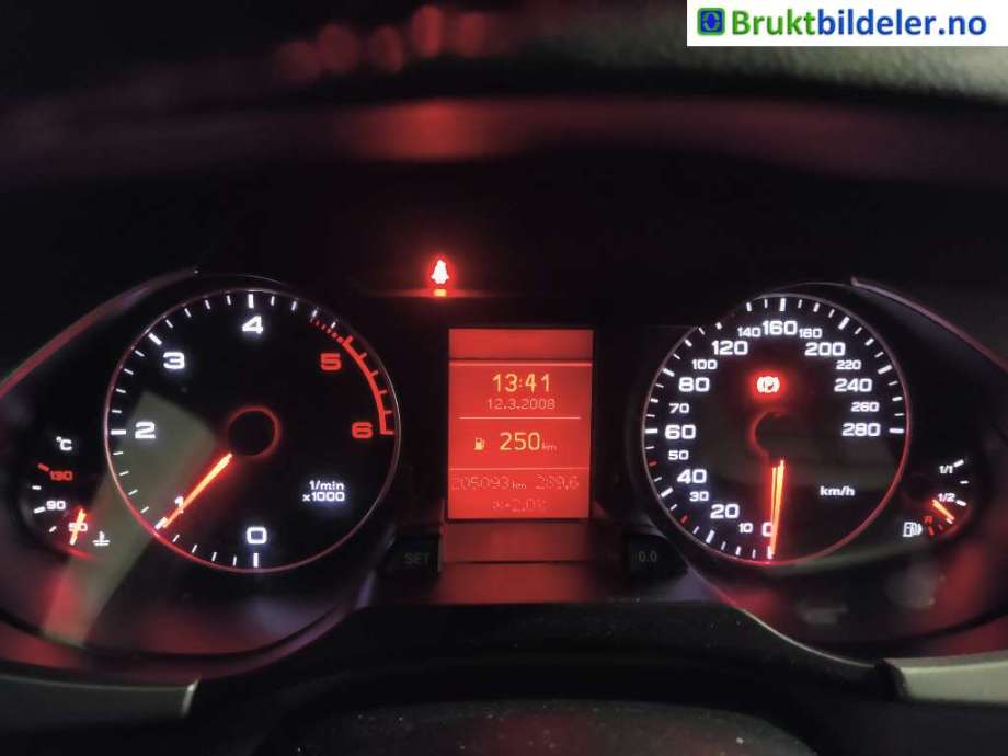 Audi A4 2007-2014 (Type IV) (B8) (B8), Motorkode: CAGC, Girkassekode: LLW