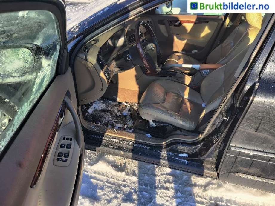 Volvo XC70 2005-2007 (Type I, Fase 2) , Motorkode: D5244T4, Girkassekode: TF-80SC AWD