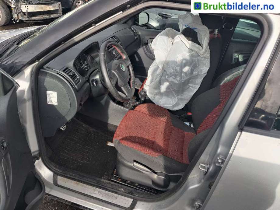 Škoda Fabia 2010-2014 (Type II, Fase 2) , Motorkode: CGPA, Girkassekode: LNR