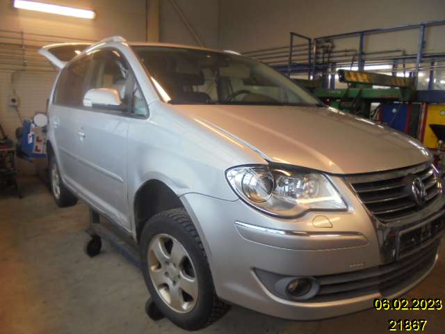VW Touran 2007-2010 (Type I, Fase 2) , Motorkode: BLS;BXE, Girkassekode: 