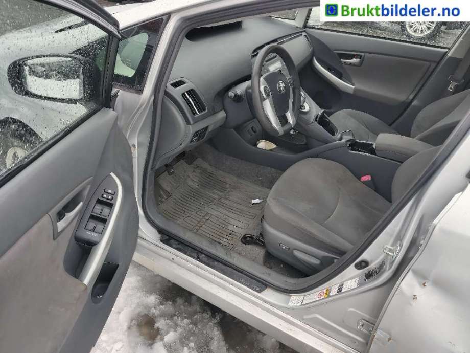 Toyota Prius 2009-2016 (Type III) (COMBI) (COMBI), Motorkode: 2ZR-FXE, Girkassekode: 