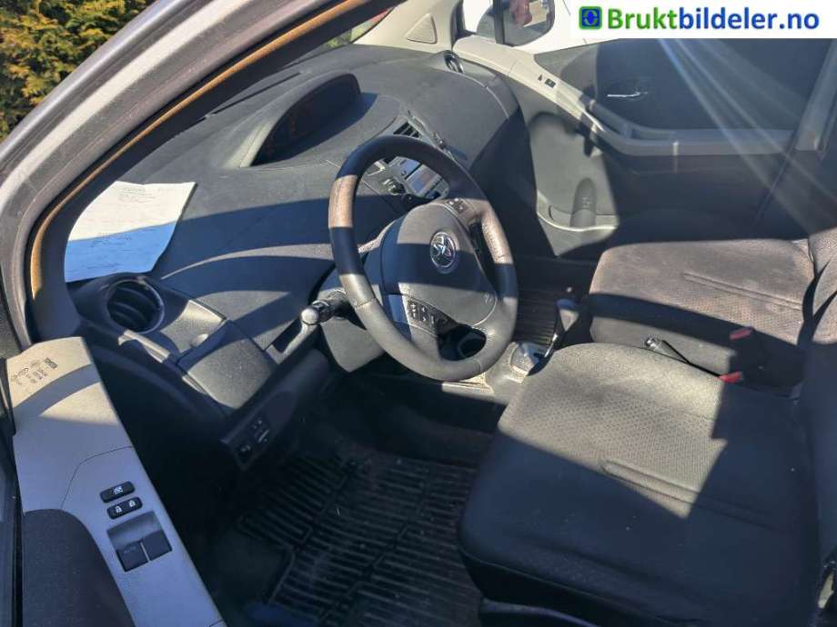 Toyota Yaris 2009-2011 (Type II, Fase 2) , Motorkode: 1NR-FE, Girkassekode: 