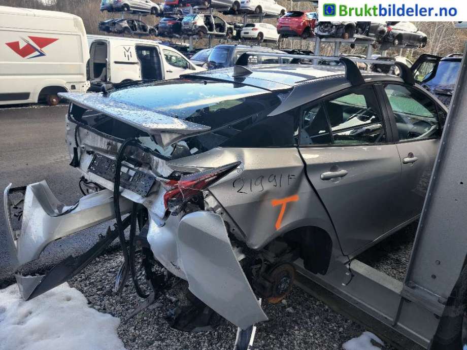 Toyota Prius 2016-2023 (Type IV) (combi) (combi), Motorkode: 2ZR-FXE, Girkassekode: 