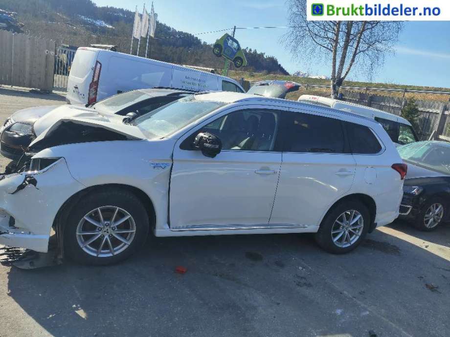 Mitsubishi Outlander 2015-->> (Type III, Fase 2) , Motorkode: 4B11, Girkassekode: 