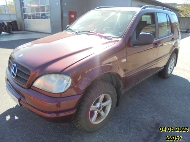 Mercedes ML 1997-2005 (W163) (W163), Motorkode: M111.977, Girkassekode: 