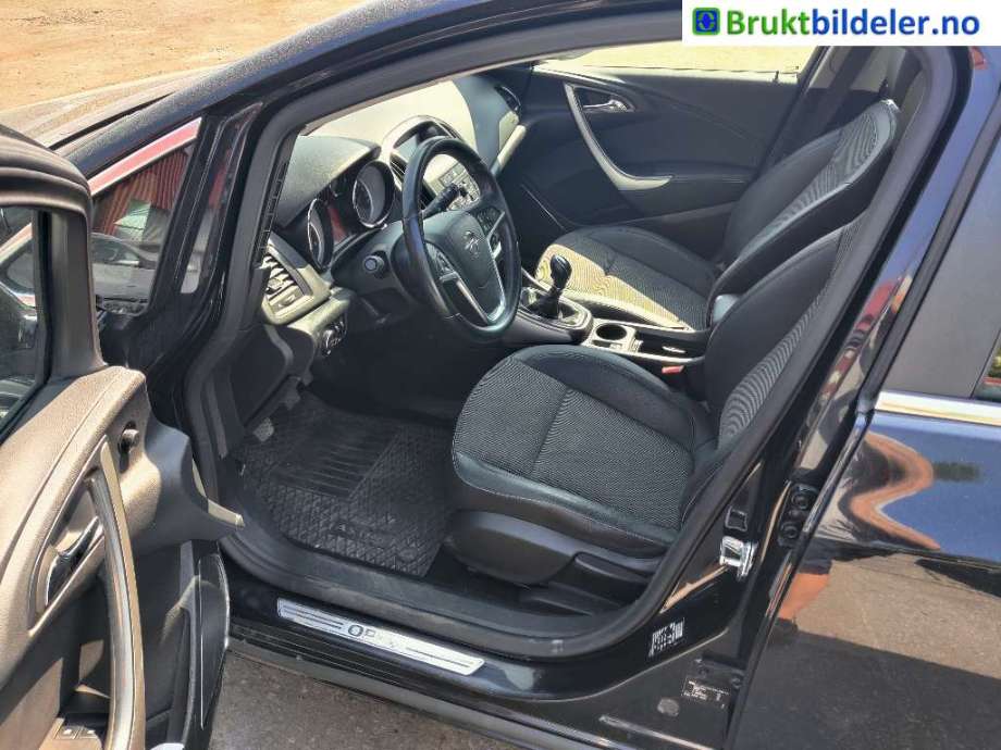 Opel Astra J 2010-2015 , Motorkode: A17DTJ, Girkassekode: MZ4