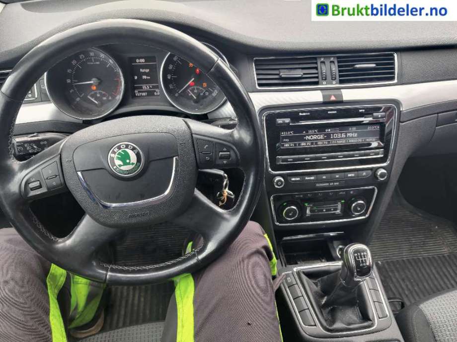 Škoda Superb 2008-2015 (Type II) , Motorkode: CFFB;CLJA, Girkassekode: LHD