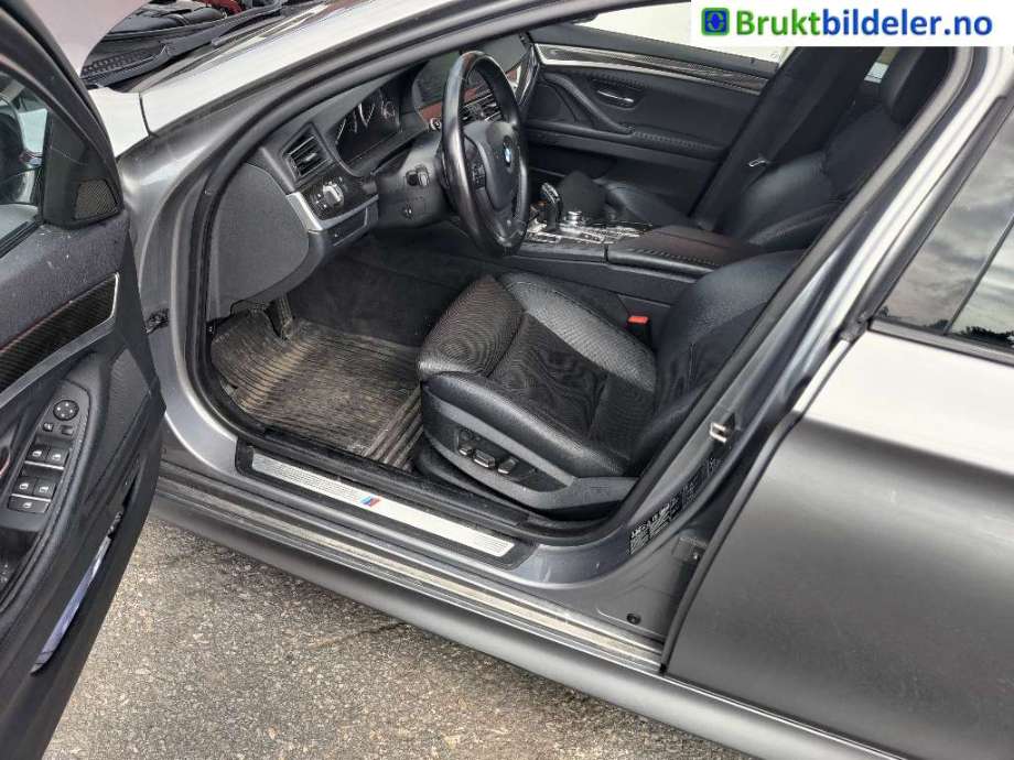 BMW 5-Serie 2010-2017 (F10/F11) (F10/F11), Motorkode: N55-B30A, Girkassekode: GA8HP45Z - 4WD