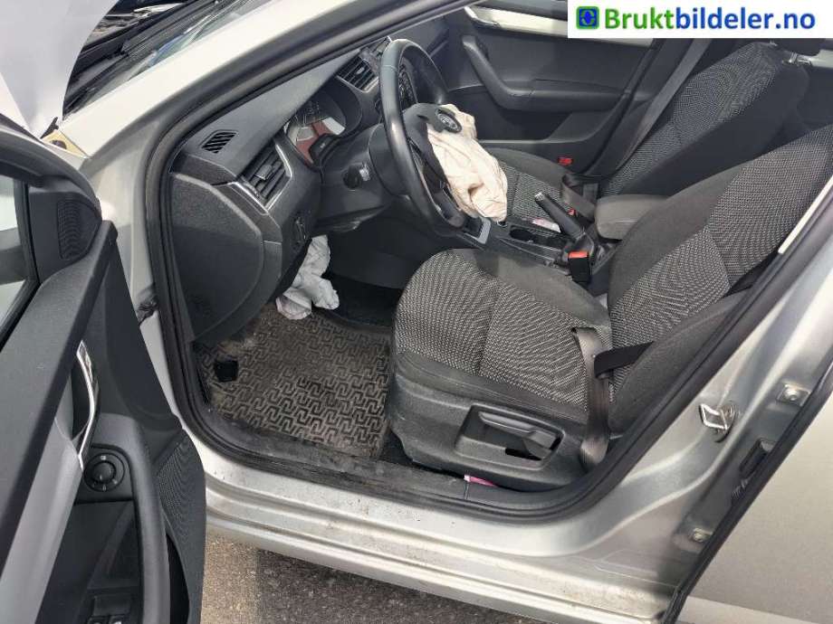 Škoda Octavia 2013-2016 (Type III, Fase 1) , Motorkode: CRKB;CXXB, Girkassekode: MWW