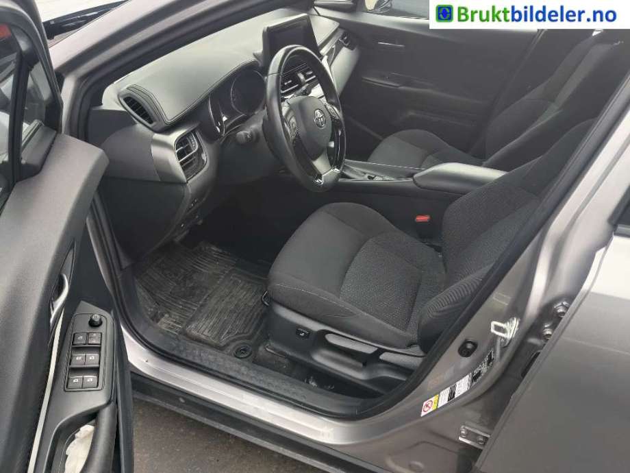 Toyota C-HR 2016-->> , Motorkode: 2ZR-FXE, Girkassekode: 