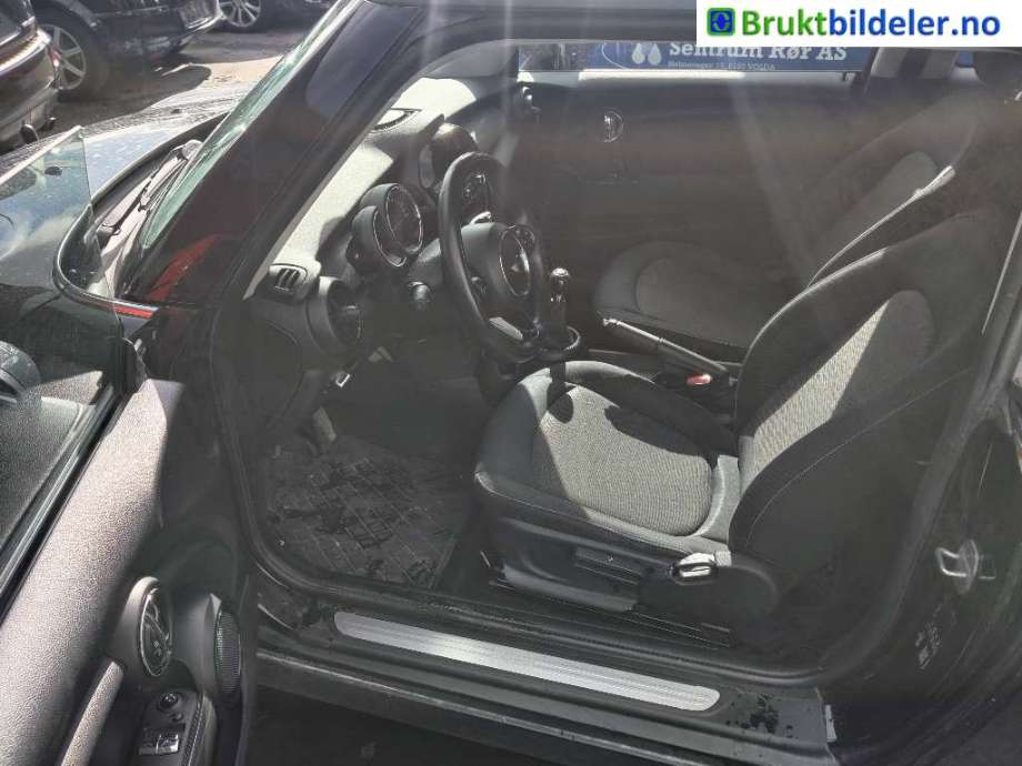 Mini One/Cooper 2014-->> (F54-57) (F54-57), Motorkode: B38-A12A, Girkassekode: 