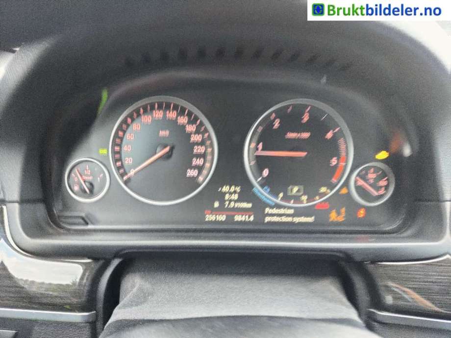 BMW 5-Serie 2010-2017 (F10/F11) (F10/F11), Motorkode: N57-D30A, Girkassekode: 