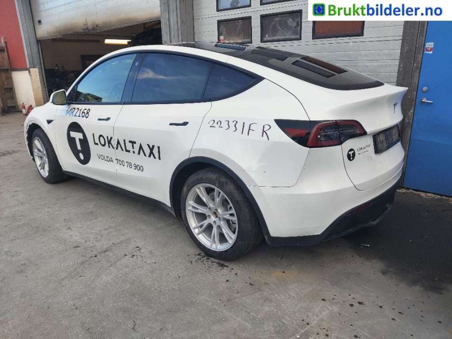 Tesla Model Y 2021-2024 (Type I) , Motorkode: , Girkassekode: 