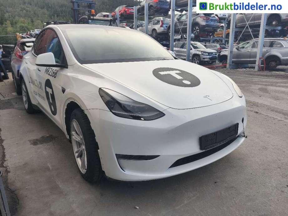 Tesla Model Y 2021-2024 (Type I) , Motorkode: , Girkassekode: 