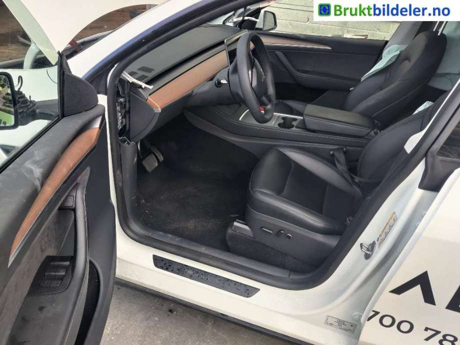 Tesla Model Y 2021-2024 (Type I) , Motorkode: , Girkassekode: 