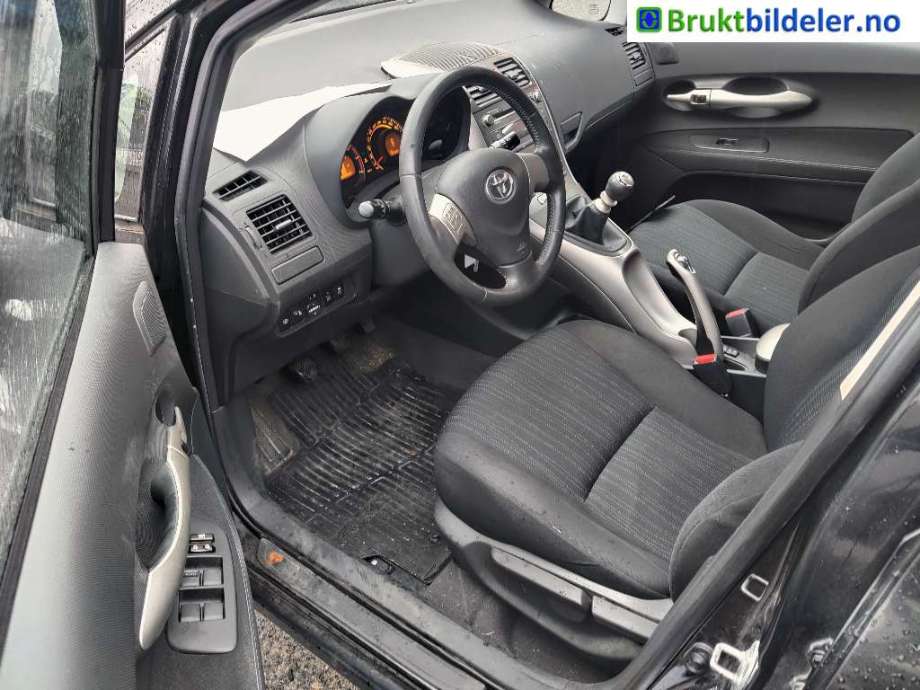 Toyota Auris 2007-2010 (Type I, Fase 1) , Motorkode: 1NR-FE, Girkassekode: 