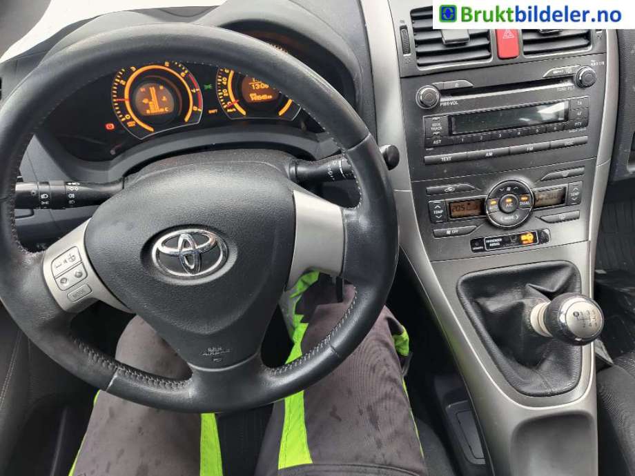 Toyota Auris 2007-2010 (Type I, Fase 1) , Motorkode: 1NR-FE, Girkassekode: 