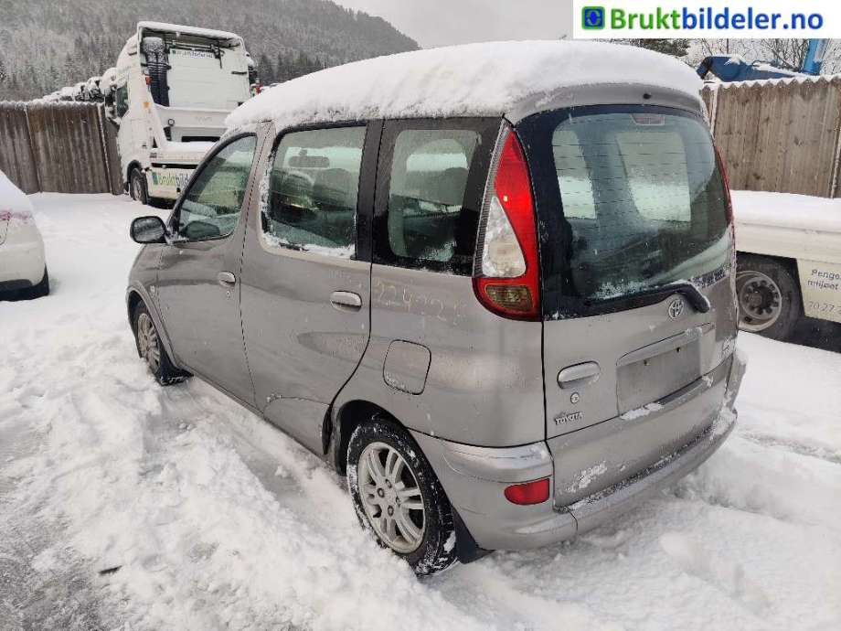 Toyota Yaris Verso 1999-2007 , Motorkode: 2NZ-FE, Girkassekode: