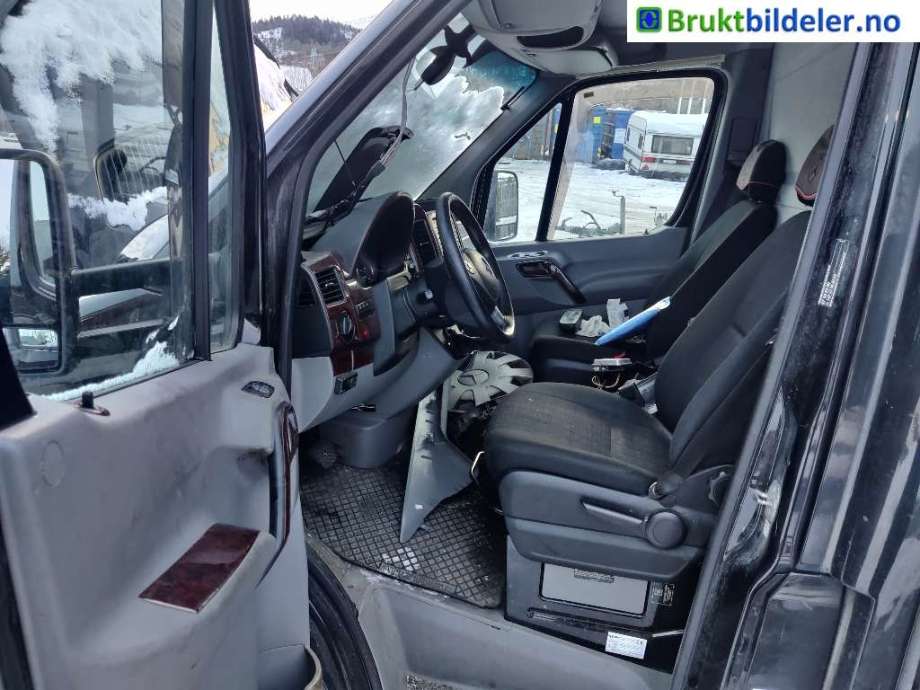 Mercedes Sprinter 2013-2018 (Fase 2) (906) (906), Motorkode: OM642.896, Girkassekode: 722.902