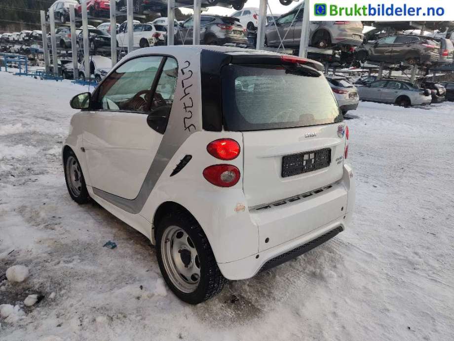 Smart Fortwo 2007-2014 (Type II) (W451) (W451), Motorkode: EM0003, Girkassekode: 