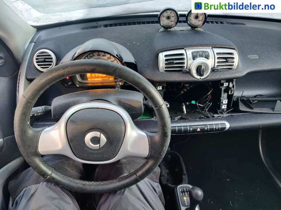 Smart Fortwo 2007-2014 (Type II) (W451) (W451), Motorkode: EM0003, Girkassekode: 