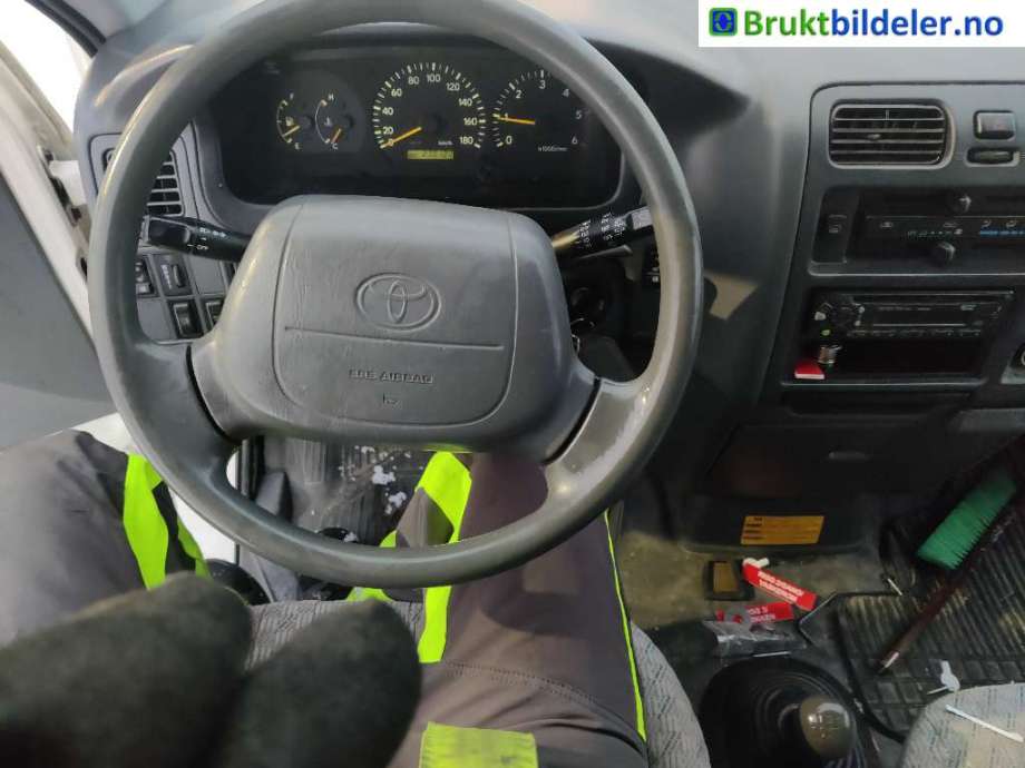 Toyota Hiace 2001-2006 (Fase 2) , Motorkode: 2KD-FTV, Girkassekode: 4WD