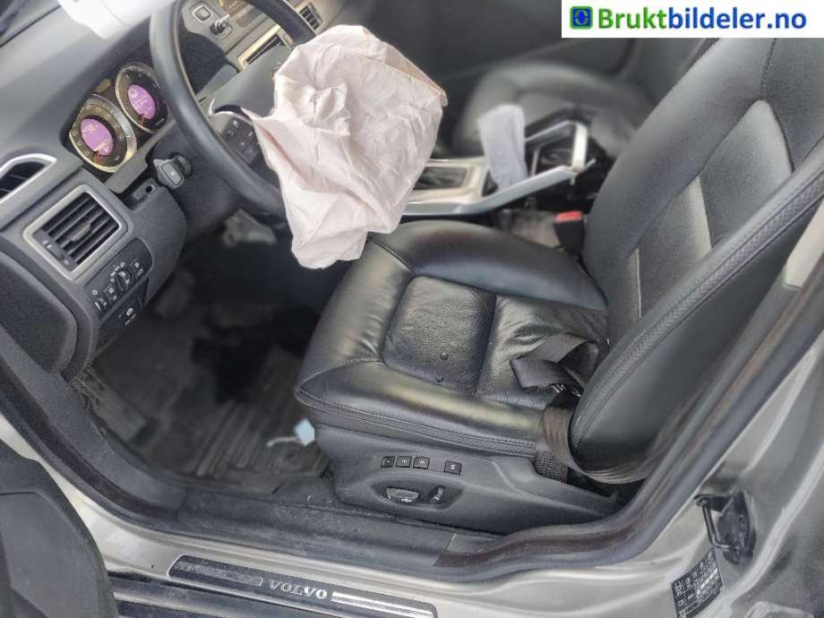Volvo XC70 2008-2013 (Type II, Fase 1) , Motorkode: D5244T17, Girkassekode: 6-AUT 4WD / TF-80SC