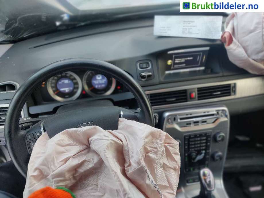 Volvo XC70 2008-2013 (Type II, Fase 1) , Motorkode: D5244T17, Girkassekode: 6-AUT 4WD / TF-80SC