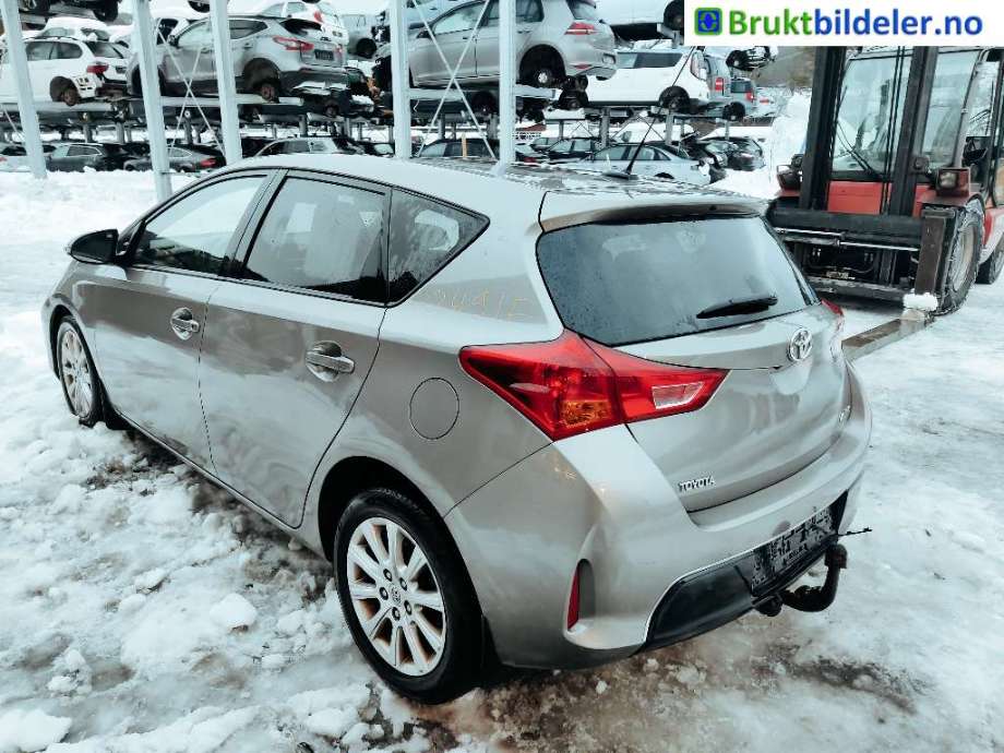 Toyota Auris 2013-2015 (Type II, Fase 1) , Motorkode: 1NR-FE, Girkassekode: 