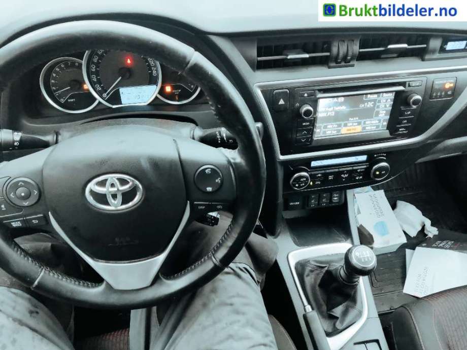 Toyota Auris 2013-2015 (Type II, Fase 1) , Motorkode: 1NR-FE, Girkassekode: 