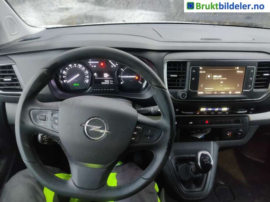 Opel Vivaro C 2020-->> , Motorkode: DW10FDDU UE642L, Girkassekode: 6 SST