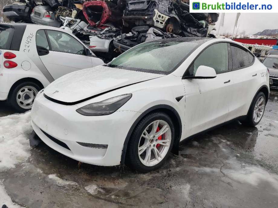 Tesla Model Y 2021-2024 (Type I) , Motorkode: , Girkassekode: 