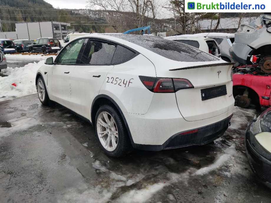 Tesla Model Y 2021-2024 (Type I) , Motorkode: , Girkassekode: 
