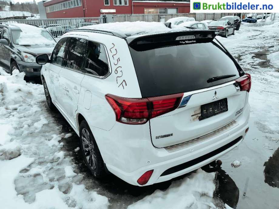 Mitsubishi Outlander 2015-->> (Type III, Fase 2) , Motorkode: 4B11, Girkassekode: 