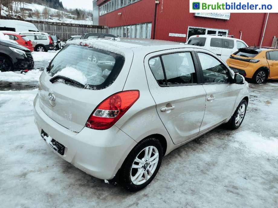 Hyundai i20 2009-2014 (Type I) , Motorkode: G4LA, Girkassekode: 